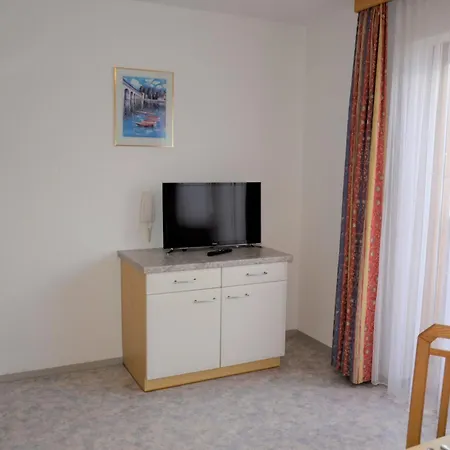 아파트 Elfriede-1 By Interhome